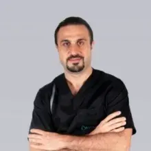 Dr. Çağatay Güngörsün — Pratisyen, Şişli, İstanbul. Portre fotoğrafı.