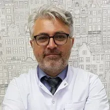 Prof. Dr. Utkan Sevük — Kalp Ve Damar Cerrahisi, Diyarbakır. Portre fotoğrafı.