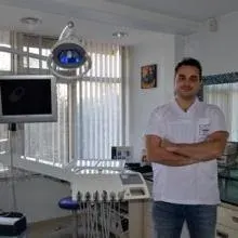 Dr. Dt. Çağaşan Pirpir — Ağız Diş Ve Çene Cerrahisi, Muratpaşa, Antalya. Portre fotoğrafı.