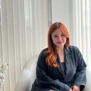 Kl. Psk. Betül Yelekin — Psikoloji, Çankaya, Ankara. Portre fotoğrafı.