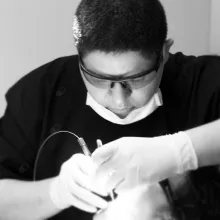 Dr. Dt. Yasin Bozok — Afyonkarahisar. Portre fotoğrafı.