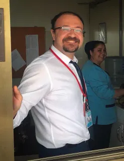 Op. Dr. Ahmet Savran profilinde yer alan galeri fotoğrafı.