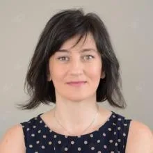 Dr. Öğr. Üyesi Ayşe Gülşah Yüksel Kırımlı — Psikiyatri, İstanbul. Portre fotoğrafı.