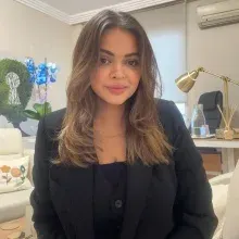 Kl. Psk. Melis Öztürkçe Yıldızhan — Psikoloji, İzmir. Portre fotoğrafı.