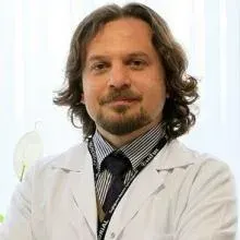 Uzm. Dr. Cegerğun Polat — Kardiyoloji, Diyarbakır. Portre fotoğrafı.