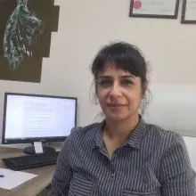 Uzm. Dr. Gülcan Bugay Aslantürk — Psikiyatri, Adana. Portre fotoğrafı.