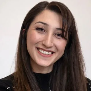 Psk. Yeliz Dönmez — Psikoloji, Ankara. Portre fotoğrafı.