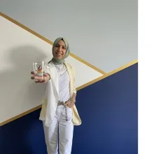 Dyt. Hilal Katırağ Demir — Diyetisyen. Portre fotoğrafı.