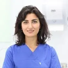 Dt. Berfin Boz — Diş Hekimi, Kayapınar, Diyarbakır. Portre fotoğrafı.
