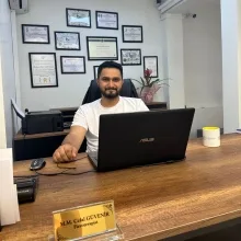 Fzt. M. M. Celal Güvenir — Fizyoterapi Ve Rehabilitasyon, İstanbul. Portre fotoğrafı.