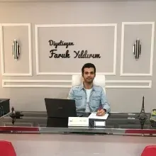 Dyt. Faruk Yıldırım — Diyetisyen, Muğla. Portre fotoğrafı.