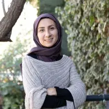 Dr. Öğr. Üyesi Huriye Tümer — Diyetisyen, İstanbul. Portre fotoğrafı.