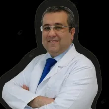 Prof. Dr. Suat Gezer — Göğüs Cerrahisi, Adana. Portre fotoğrafı.