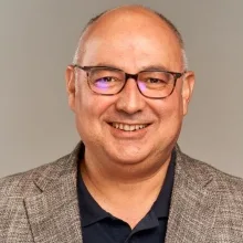 Prof. Dr. Murat Tulmaç — Kardiyoloji, Çankaya, Ankara. Portre fotoğrafı.