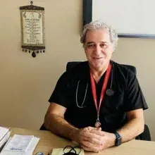 Prof. Dr. Metin Özkan — Göğüs Hastalıkları, Çankaya, Ankara. Portre fotoğrafı.