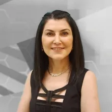 Dr. Özgül Akdemir Erdem — Sertifikalı Medikal Estetik, Nilüfer, Bursa. Portre fotoğrafı.