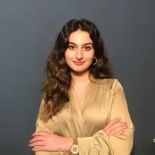 Psk. Yağmur Altuntop — Psikoloji. Portre fotoğrafı.