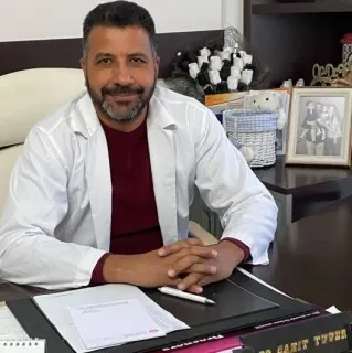 Uzm. Dr. Cahit Tuver profilinde yer alan galeri fotoğrafı.