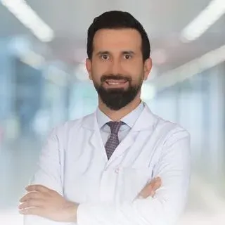 Op. Dr. Özgür Kara — Göz Hastalıkları, Muratpaşa, Antalya. Portre fotoğrafı.