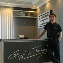 Op. Dr. Ufuk Aydın — Plastik Rekonstrüktif Ve Estetik Cerrahi, Bursa. Portre fotoğrafı.