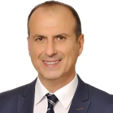 Prof. Dr. Mete Özer — Atakum, Samsun. Portre fotoğrafı.