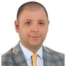 Prof. Dr. Emre Tekgündüz — Hematoloji, İstanbul. Portre fotoğrafı.
