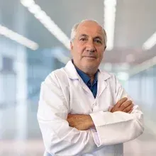 Prof. Dr. Haluk Öztürk — Ankara. Portre fotoğrafı.