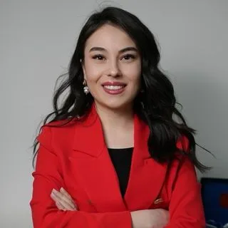Dyt. Ayşe Gül Ünsal — Diyetisyen. Portre fotoğrafı.