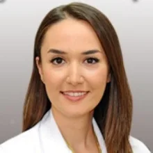 Uzm. Dr. Damla Şahbazoğlu — Antalya. Portre fotoğrafı.