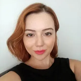 Psk. | Bilim Uzmanı Elif Çetinkaya — Ankara. Portre fotoğrafı.
