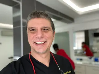 Uzm. Dt. Tansu Erakman profilinde yer alan galeri fotoğrafı.