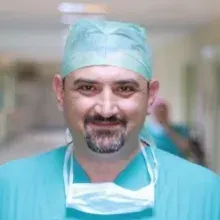 Prof. Dr. Fatih Tunca — Genel Cerrahi, İstanbul. Portre fotoğrafı.