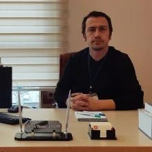 Dr. Öğr. Üyesi Hasan Yaşar — Genel Cerrahi, Balıkesir. Portre fotoğrafı.