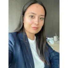 Psk. Yağmur Çakır — Psikoloji, Kırşehir. Portre fotoğrafı.