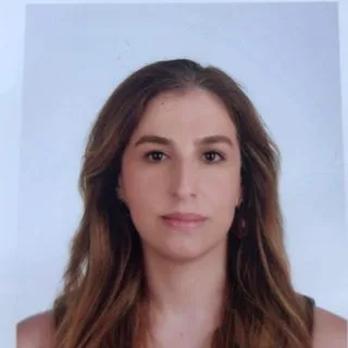Uzm. Dr. Çisem Dilbaz Akyüz — Çocuk Sağlığı Ve Hastalıkları, Biga, Çanakkale. Portre fotoğrafı.