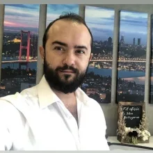 Dyt. İbrahim Taşdelen — Diyetisyen. Portre fotoğrafı.
