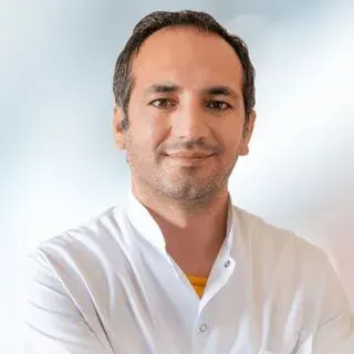 Op. Dr. Ömer Taşdemir — Kulak Burun Boğaz, Sultanbeyli, İstanbul. Portre fotoğrafı.