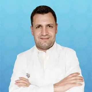 Dr. Öğr. Üyesi Hakan Yazan — İstanbul. Portre fotoğrafı.