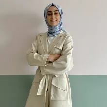Dyt. Mevhibe Erkek — Diyetisyen. Portre fotoğrafı.