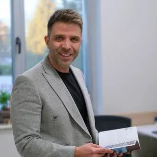 Op. Dr. Halil İbrahim Yıldırımdemir — Kalp Ve Damar Cerrahisi, Tepebaşı, Eskişehir. Portre fotoğrafı.
