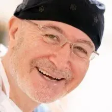 Prof. Dr. Mehmet Faruk Ildız — Kulak Burun Boğaz, Eskişehir. Portre fotoğrafı.
