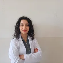 Dkt. Dilara Türker — Dil ve Konuşma Terapisi, Samsun. Portre fotoğrafı.
