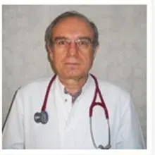 Uzm. Dr. M. Nafiz Demirağ — Enfeksiyon Hastalıkları, İstanbul. Portre fotoğrafı.