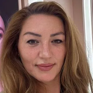 Dr. Anıl Özkan Çelebi — Sakarya. Portre fotoğrafı.
