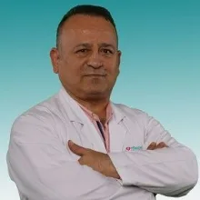 Prof. Dr. Bayram Çırak — Beyin Ve Sinir Cerrahisi, Denizli. Portre fotoğrafı.