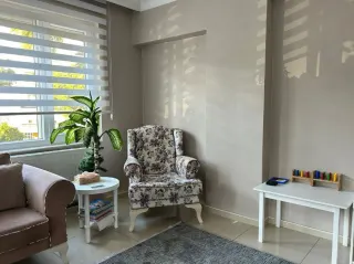 Uzm. Psk. Habibe Can profilinde yer alan galeri fotoğrafı.