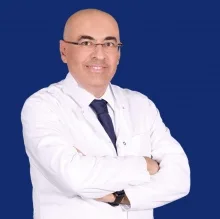 Prof. Dr. Burak Tander — Çocuk Cerrahisi, Küçükçekmece, İstanbul. Portre fotoğrafı.