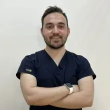Fzt. Berkay Yaman — Fizyoterapi Ve Rehabilitasyon, İstanbul. Portre fotoğrafı.