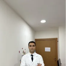 Uzm. Dr. Ilkın Hajıyev — Çocuk Sağlığı Ve Hastalıkları, Ankara. Portre fotoğrafı.