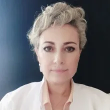 Uzm. Dr. Tülin Oğuzkan Mercimek — Nöroloji, İstanbul. Portre fotoğrafı.
